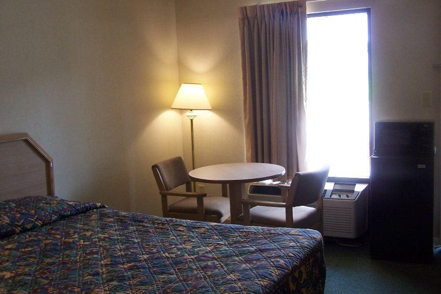 Celebration Inn Lewisburg Szoba fotó